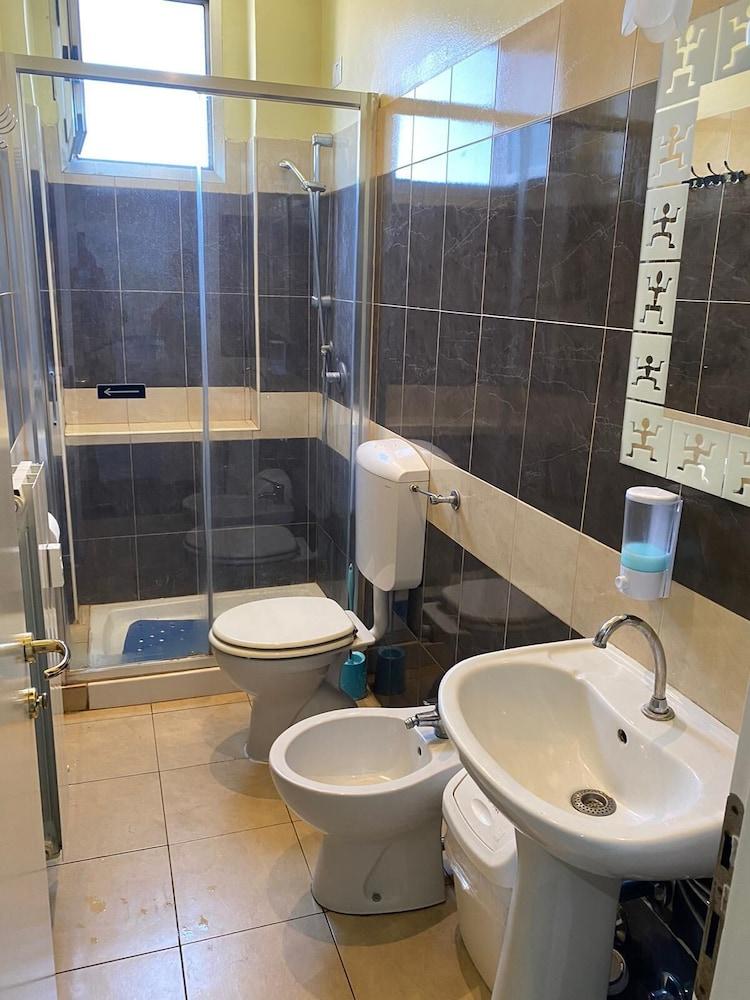 Hotel Kennedy Милано Екстериор снимка